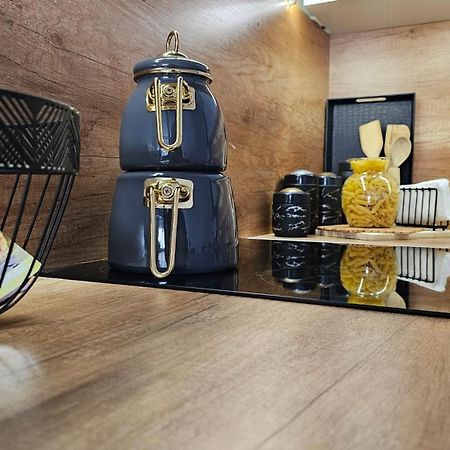 Value Living Apartment Φεριζάι Εξωτερικό φωτογραφία